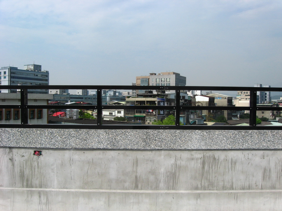 Buluo Daxue Building/Rooftop 部落大學建築及屋頂
 234