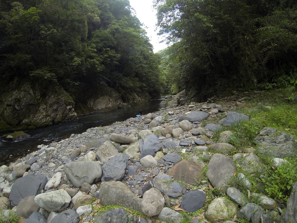 Fushan river trip with Hiroshi GOPR1085