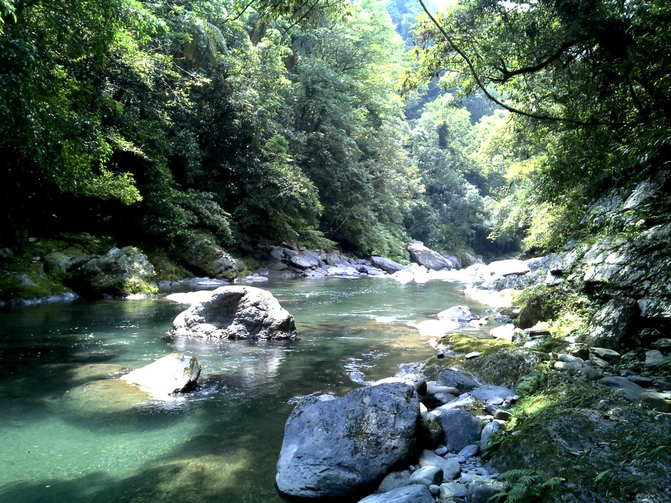 Fushan river trip with Brent DSC00044