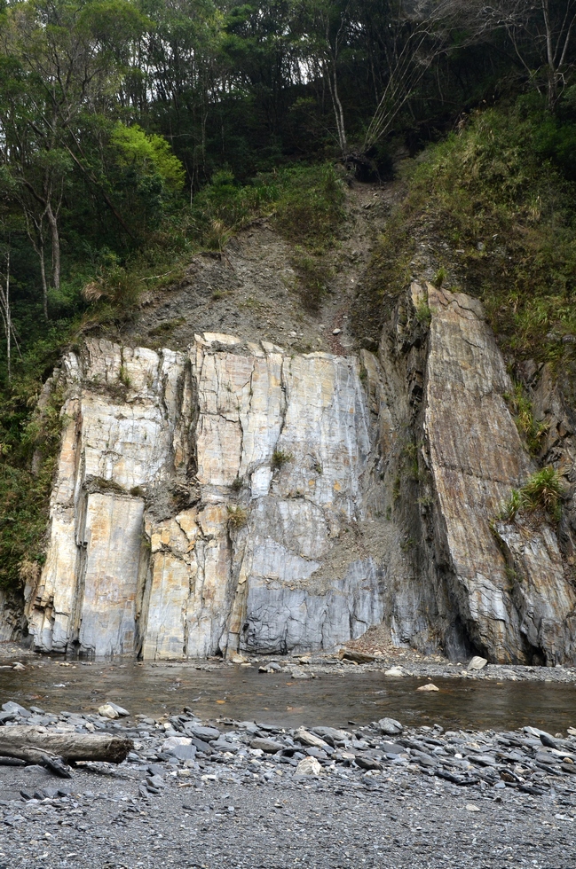 Daluowan stream 塔羅灣溪 DSC_0173