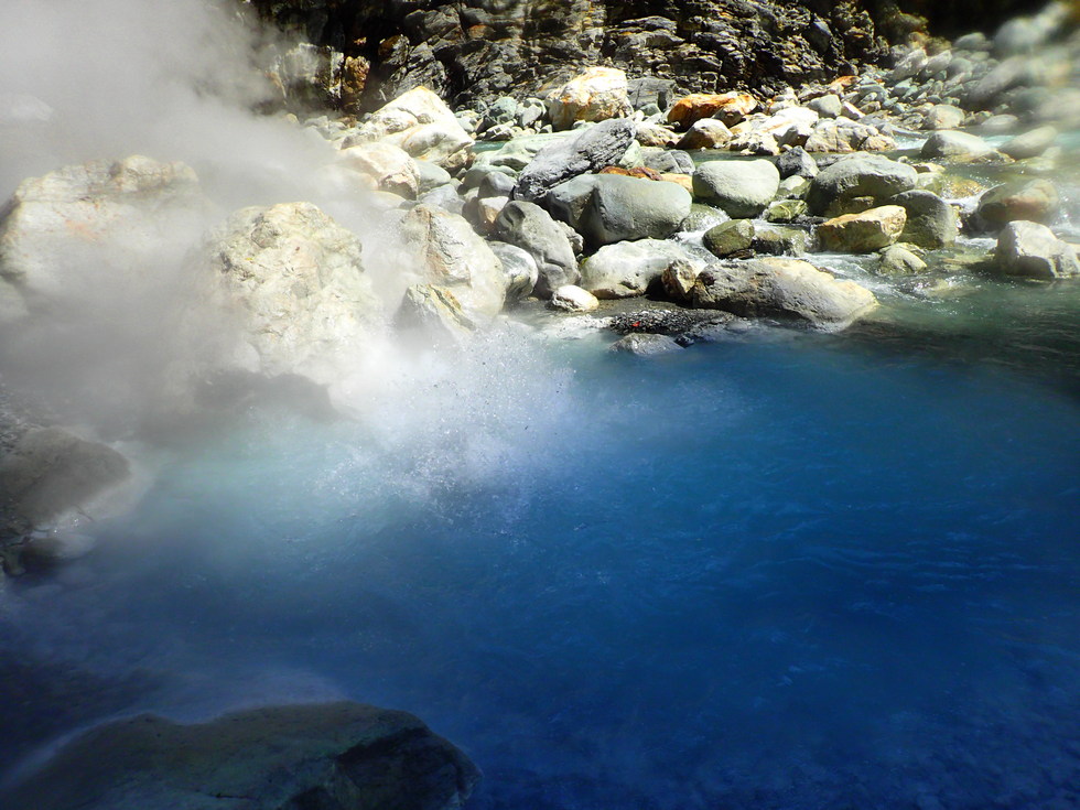 Lulu hot springs 轆轆溫泉 P4160319