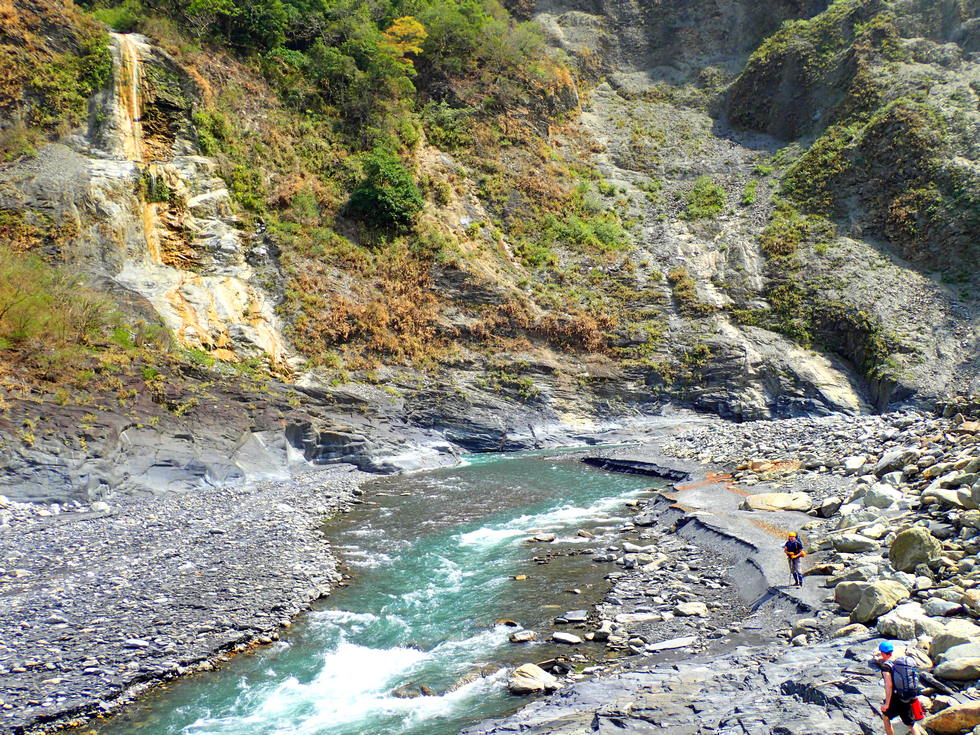 Danda stream 丹大溪 Hot springs survey P2280452