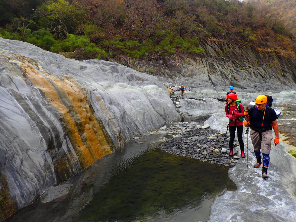 Danda stream 丹大溪 Hot springs survey P2280467