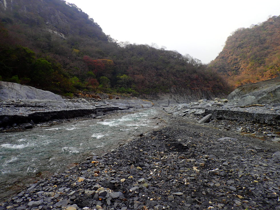 Danda stream 丹大溪 Hot springs survey P2280470