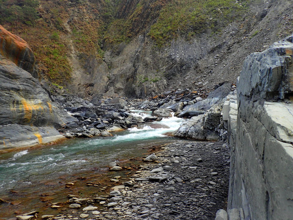 Danda stream 丹大溪 Hot springs survey P2280490