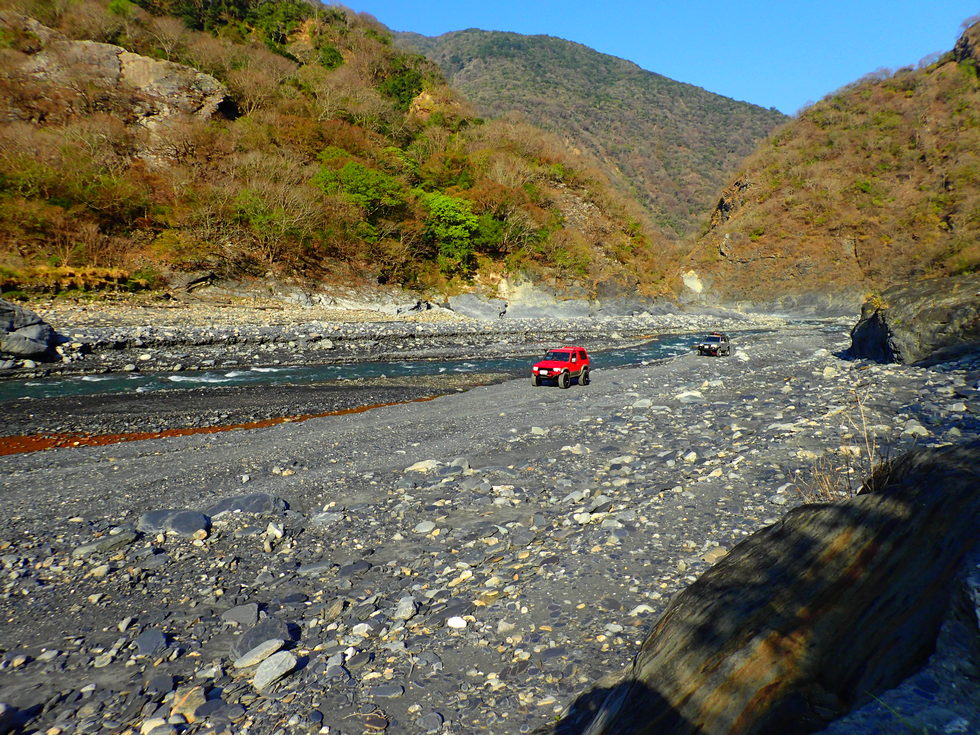 Danda stream 丹大溪 Hot springs survey P3020571