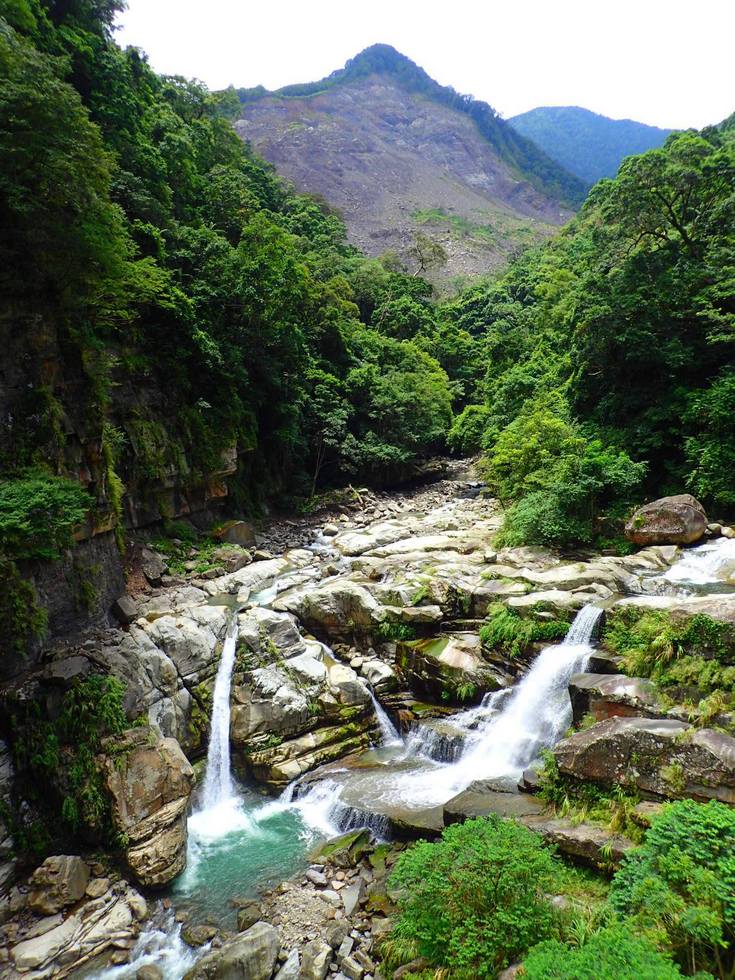 Miaoli 苗栗 Nanzhuang 南庄 streams and waterfalls 67291429_10155928435607493_5063226272537116672_o_10155928435602493