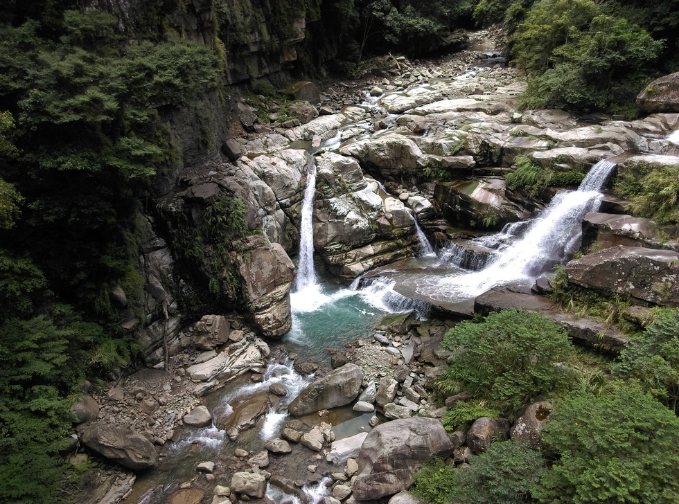 Miaoli 苗栗 Nanzhuang 南庄 streams and waterfalls IMAG6149