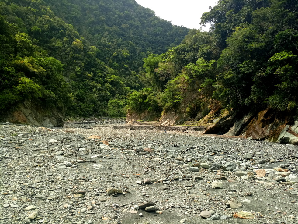 Heping river 和平溪 to Mohen hot springs 莫很溫泉 IMG_20190404_132746_5
