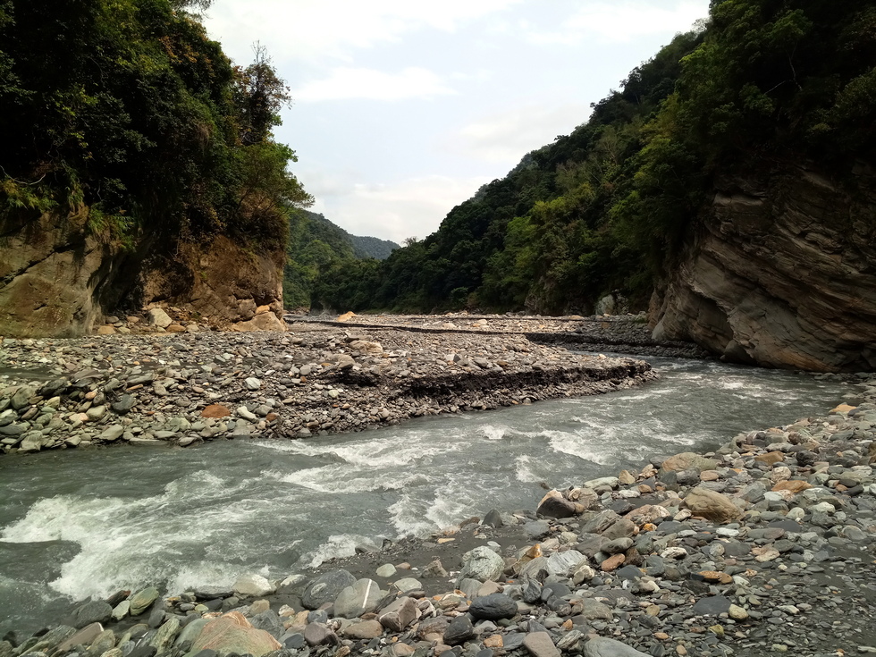 Heping river 和平溪 to Mohen hot springs 莫很溫泉 IMG_20190404_133548_7