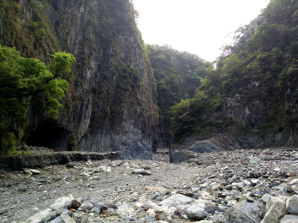 Heping river 和平溪 to Mohen hot springs 莫很溫泉 IMG_20190405_084506_3