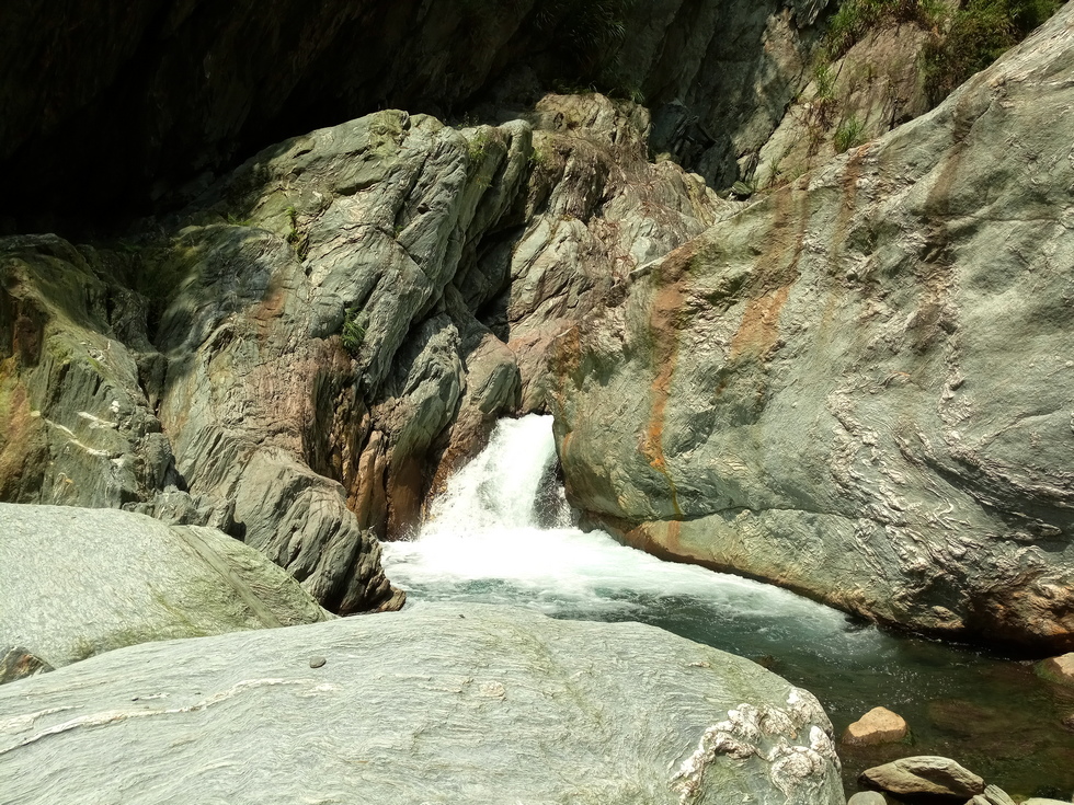 Heping river 和平溪 to Mohen hot springs 莫很溫泉 IMG_20190405_104855_4