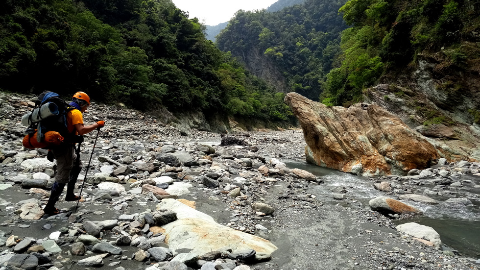 Heping river 和平溪 to Mohen hot springs 莫很溫泉 IMG_20190406_112911_9